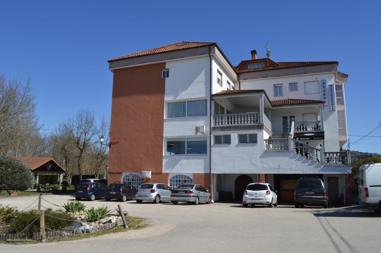 Hotel Os Caracoles Pereiro de Aguiar Екстер'єр фото